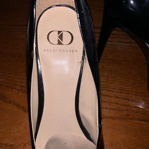Black new platform heel